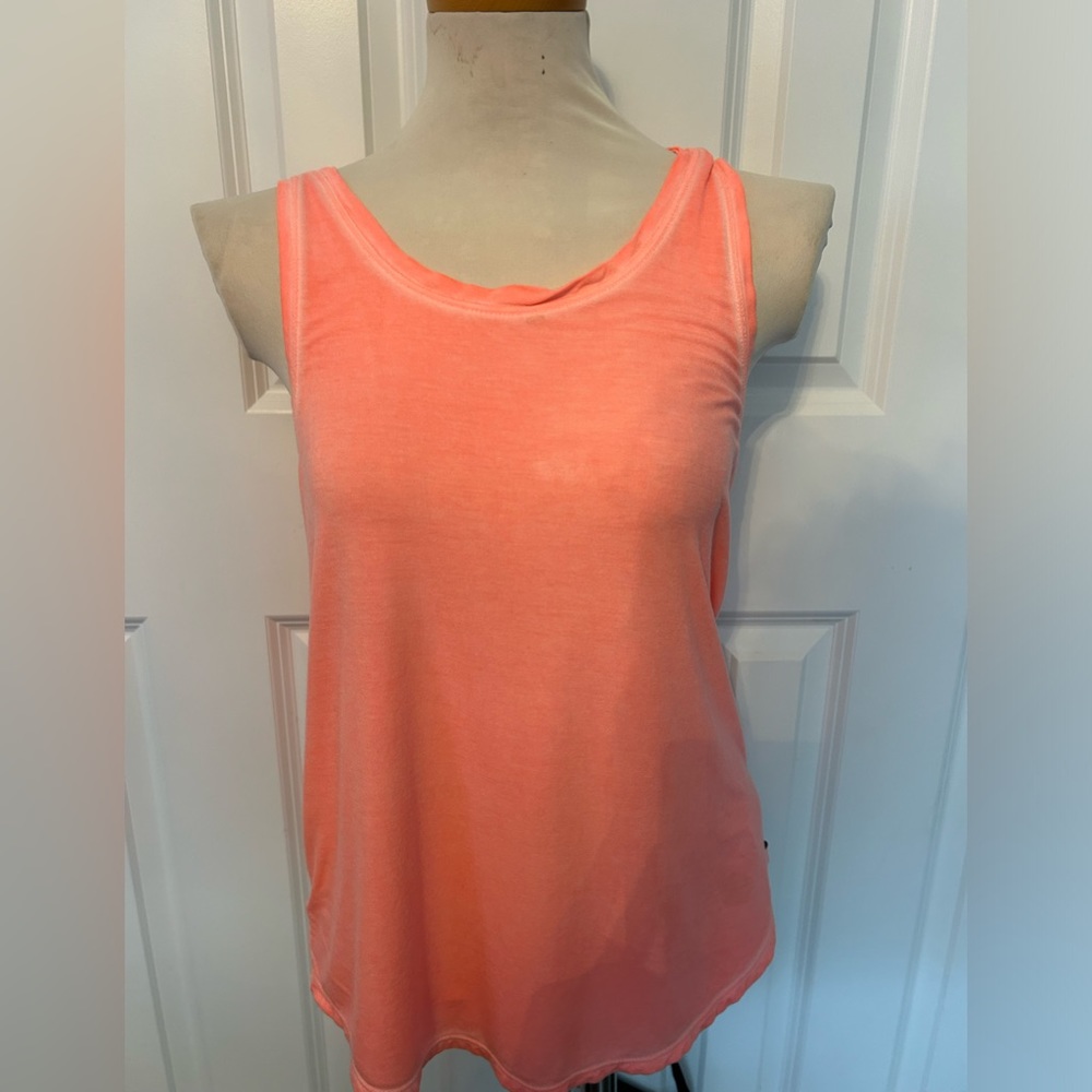 American eagle coral dog and sexy tank size medium